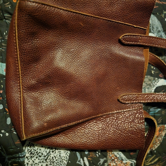 Portland Leather Rich Brown Shoulder Bag - Picture 2 of 5